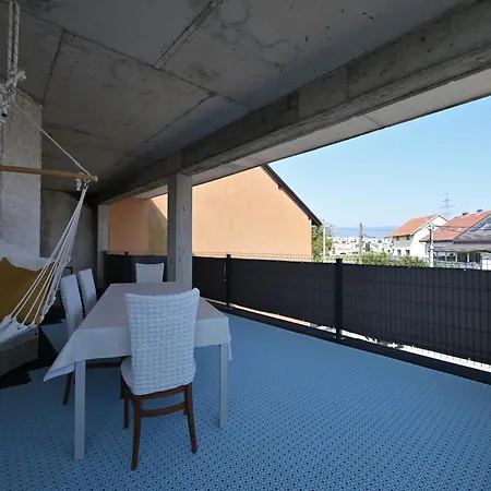 Apartment Ofoo